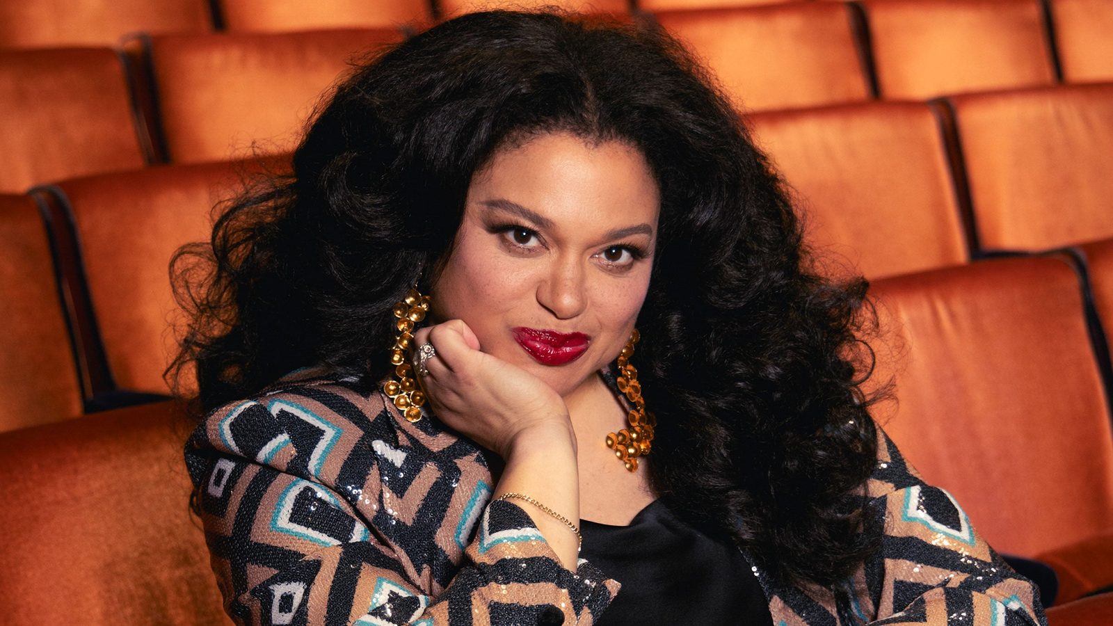 Poster: Michelle Buteau - The Surviving and Thriving Tour, Amsterdam