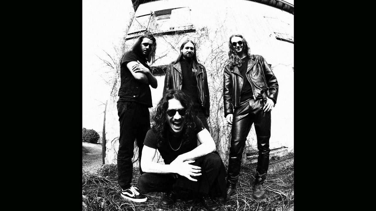 Poster: Hole in the sky (F) + Bombtracks (F), Verviers