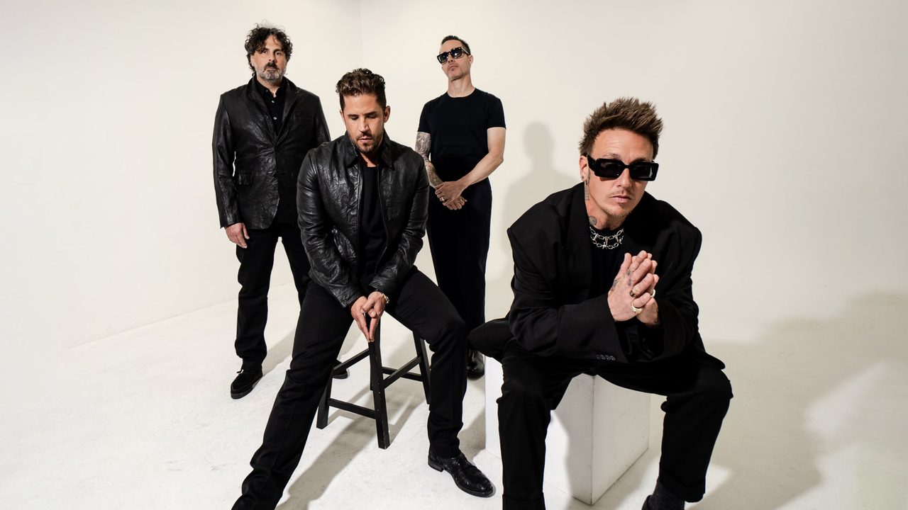 Poster: Papa Roach - Rise of the Roach with Co-op +2, Manchester
