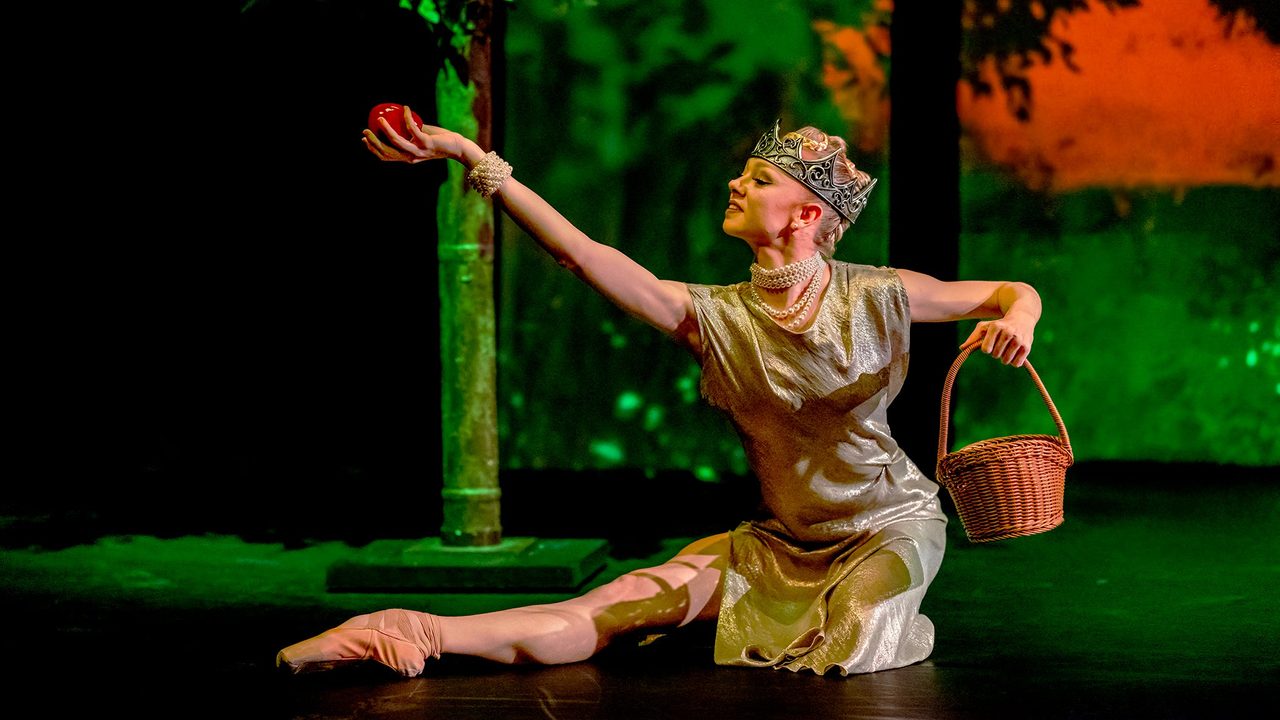 Poster: Snow White and the Dark Queen with Stadttheater Langenthal & Stadttheater Langenthal Tanz, Olten