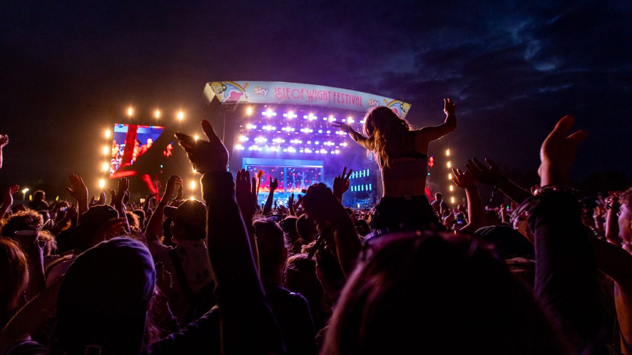 Poster: Isle of Wight Festival 2027 - Weekend Ticket, Newport