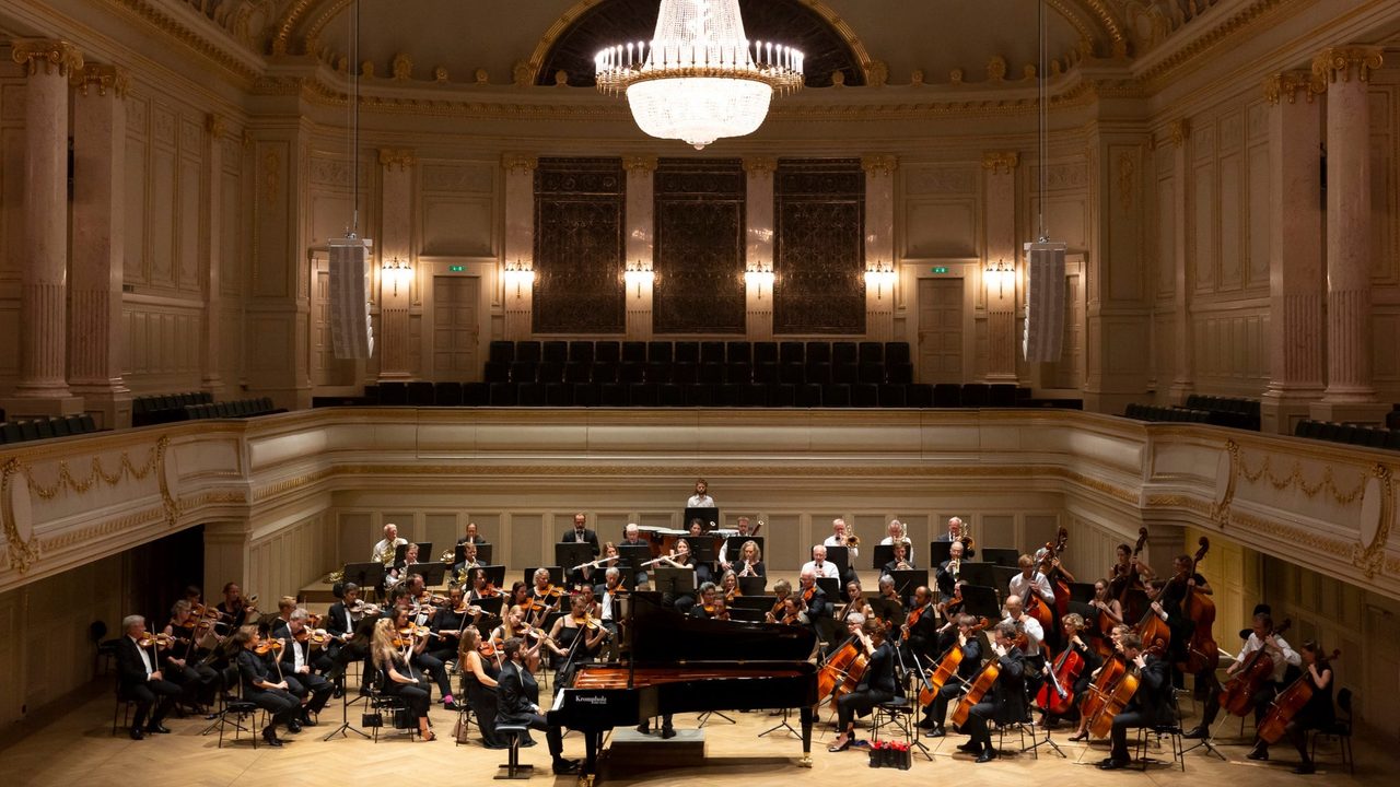 Poster: SMOMS Benefizkonzert mit dem Berner Kammerchor with Schweizer Medizinerorchester, Bern