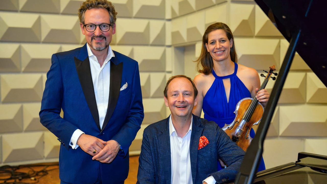 Poster: Musik macht glücklich – und rettet die Welt with Stadttheater Langenthal & Stadttheater Langenthal Musiktheater, Olten